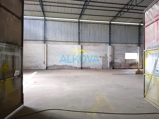 Galpão / Barracão com 2500m², para alugar, no bairro Santa Luzia em Caçapava