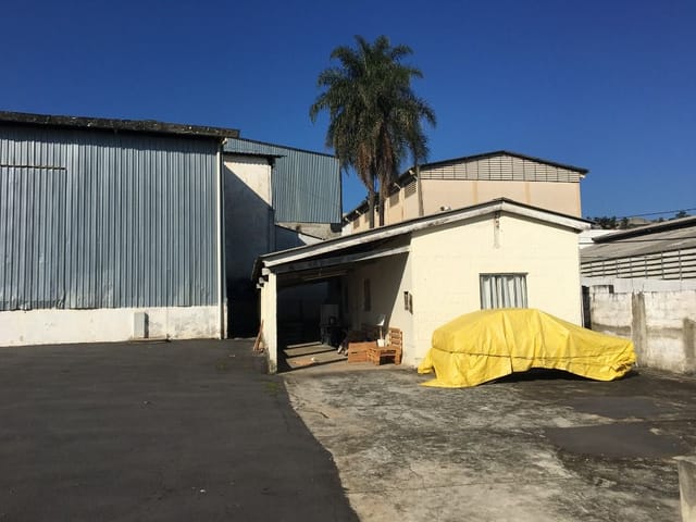Galpão / Barracão com 2390m², à venda, no bairro Chácara do Solar I (Fazendinha) em Santana de Parnaíba