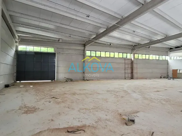 Galpão / Barracão com 808m², à venda ou para alugar, no bairro Jardim Rio Comprido em Jacareí