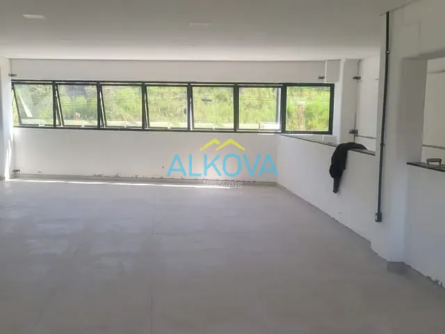 Galpão / Barracão com 808m², à venda ou para alugar, no bairro Jardim Rio Comprido em Jacareí