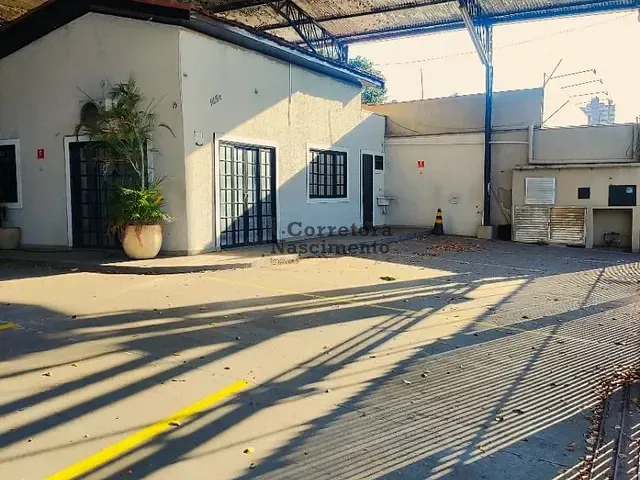 Galpão / Barracão com 400m², para alugar, no bairro Vila Sanches em São José dos Campos