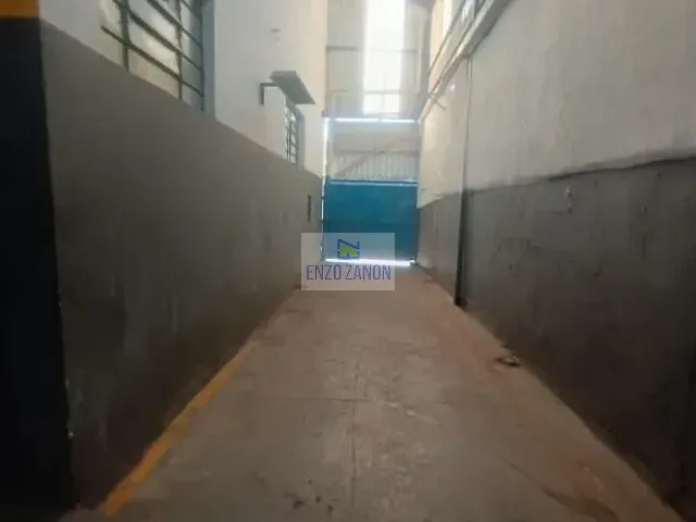 Galpão / Barracão com 400m², para alugar, no bairro Jordanópolis em São Bernardo do Campo