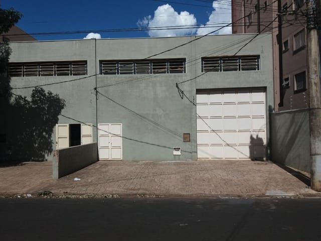 Foto do Galpão / Barracão - Galpão para alugar, 250 m² por R$ 2.650,00/mês - Bom Retiro - Uberaba/MG | ZUCATO IMOBILIARIA LTDA