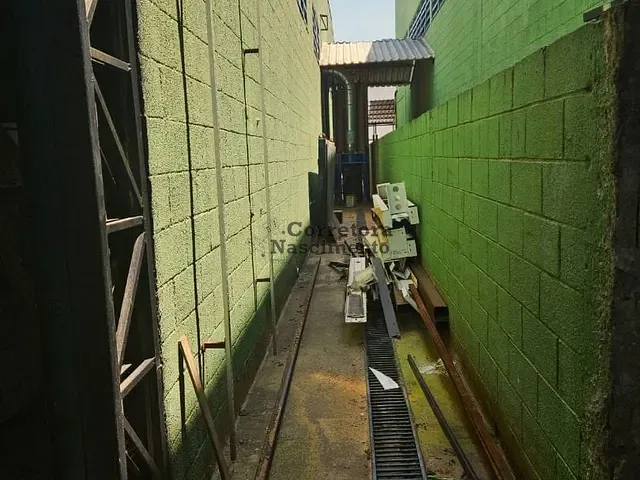 Galpão / Barracão com 1000m², à venda, no bairro Jardim California em Jacareí