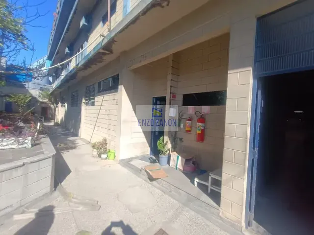 Galpão / Barracão com 1500m², para alugar, no bairro Conceição em Diadema