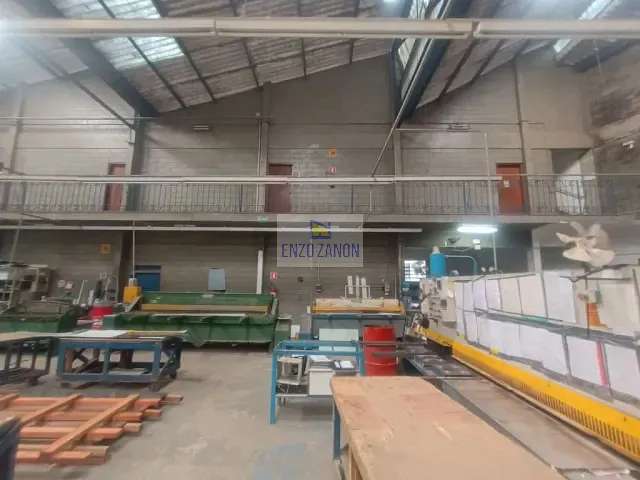 Galpão / Barracão com 1500m², para alugar, no bairro Conceição em Diadema