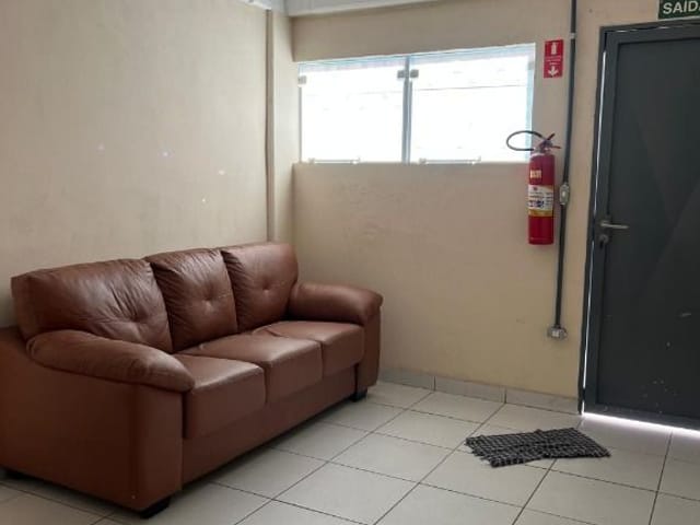 Galpão / Barracão com 1200m², para alugar, no bairro Jardim Nina (Fazendinha) em Santana de Parnaíba