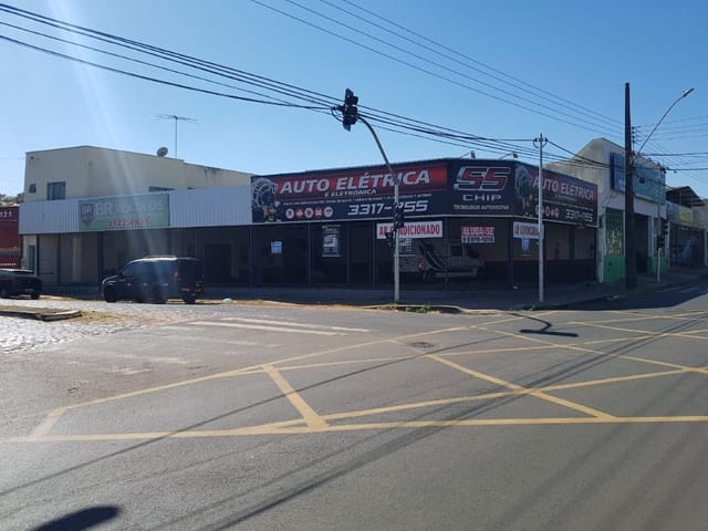 Foto do Galpão / Barracão - Galpão para alugar, 340 m² por R$ 3.500,00/mês - Leblon - Uberaba/MG | ZUCATO IMOBILIARIA LTDA