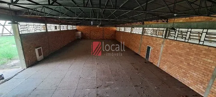Galpão / Depósito / Armazém  à venda, 1200m² — foto 2 de 12