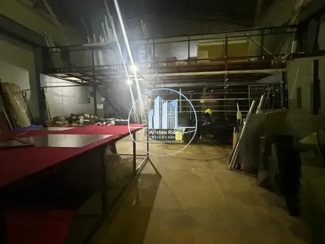 Galpão / Barracão com 480m², para alugar, no bairro Nossa Senhora de Guadalupe em Pouso Alegre