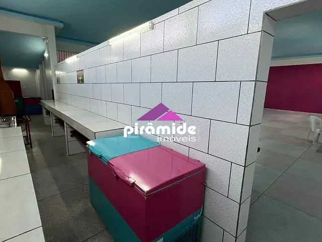 Galpão / Barracão com 500m², à venda, no bairro Jardim Altos de Santana em São José dos Campos