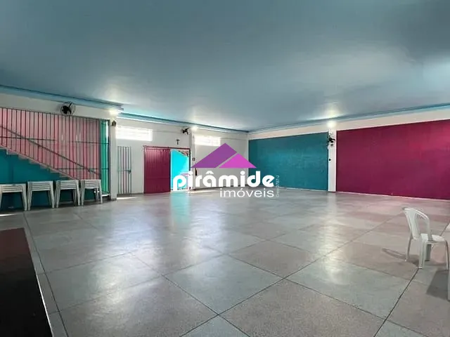 Galpão / Barracão com 500m², à venda, no bairro Jardim Altos de Santana em São José dos Campos