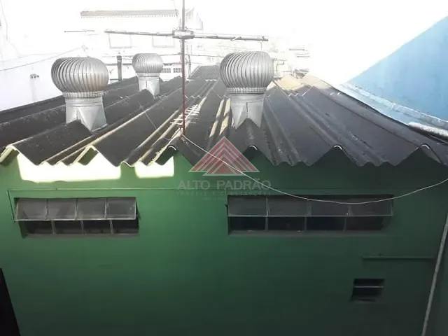 Galpão / Barracão com 179m², à venda, no bairro Jardim São Judas em Mauá