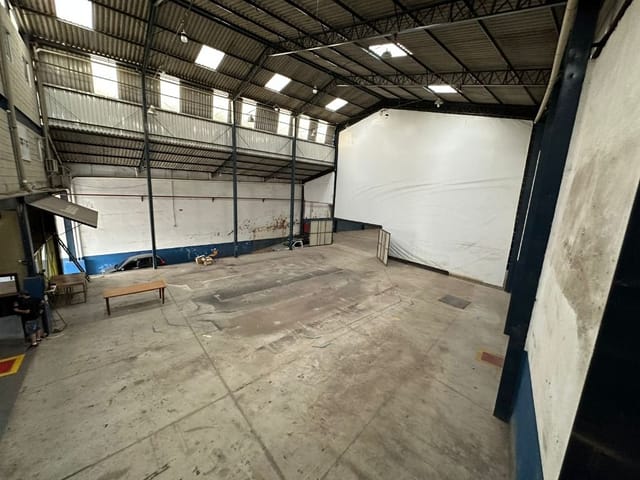 Galpão / Barracão com 1359m², para alugar, no bairro Paraíso (Polvilho) em Cajamar