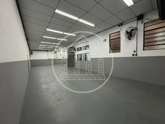 Galpão / Barracão com 550m², à venda ou para alugar, no bairro Terceira Divisão de Interlagos em São Paulo