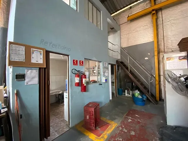 Galpão / Barracão com 287m², à venda, no bairro Vila Carlina em Mauá