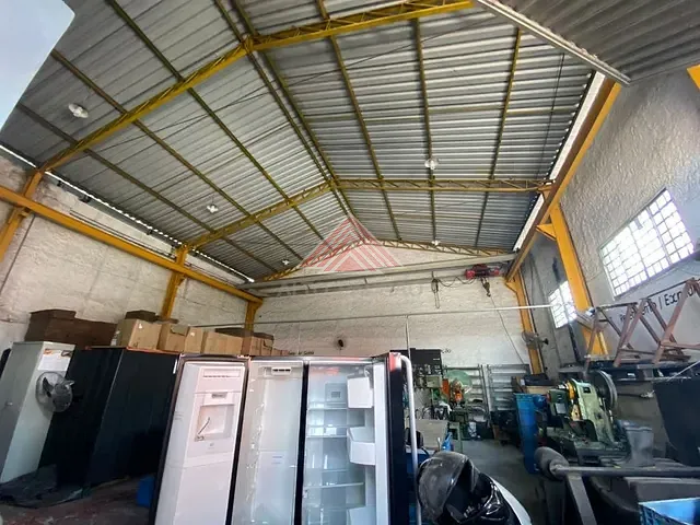 Galpão / Barracão com 287m², à venda, no bairro Vila Carlina em Mauá