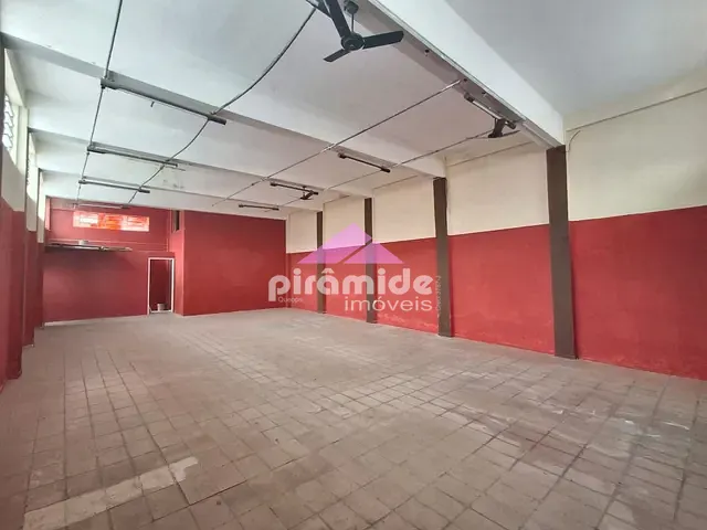 Galpão / Barracão com 315m², à venda, no bairro Centro em Caraguatatuba