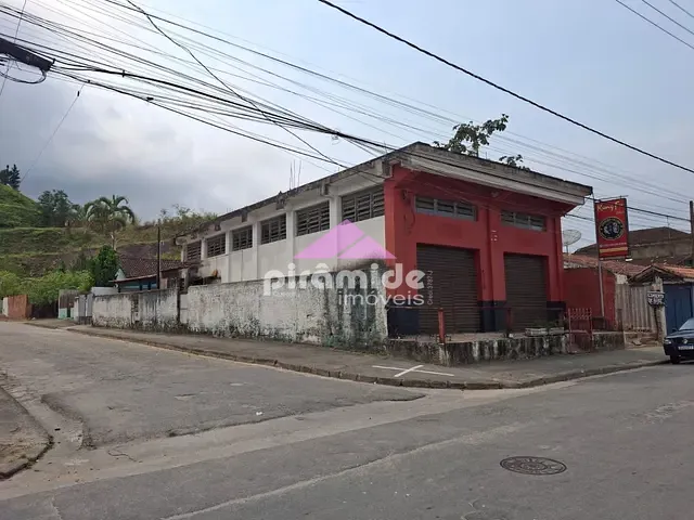 Galpão / Barracão com 315m², à venda, no bairro Centro em Caraguatatuba