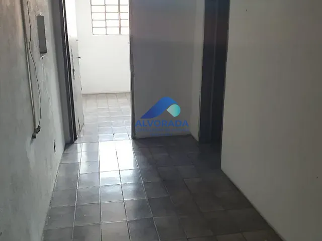 Galpão / Barracão com 250m², à venda ou para alugar, no bairro Vila Betânia em São José dos Campos