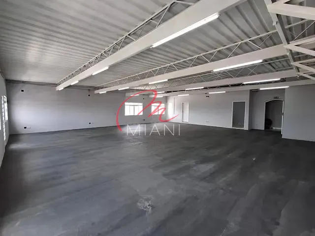 Galpão / Barracão para alugar, no bairro Jardim D'Abril em São Paulo