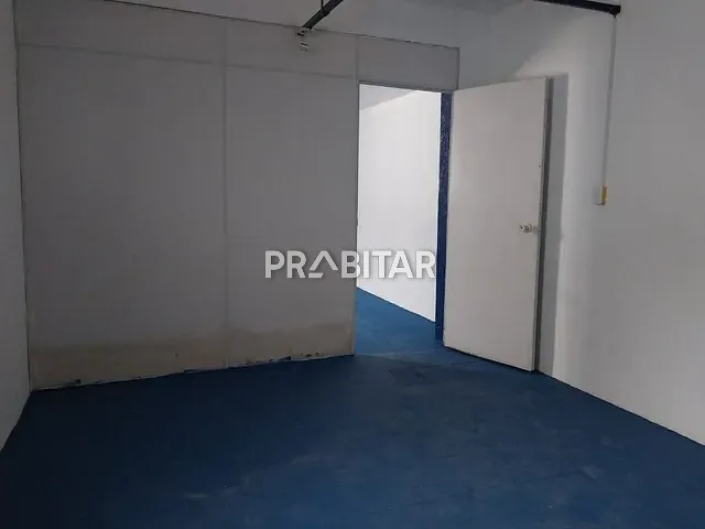 Galpão / Barracão com 195m², à venda, no bairro Vila Anastácio em São Paulo