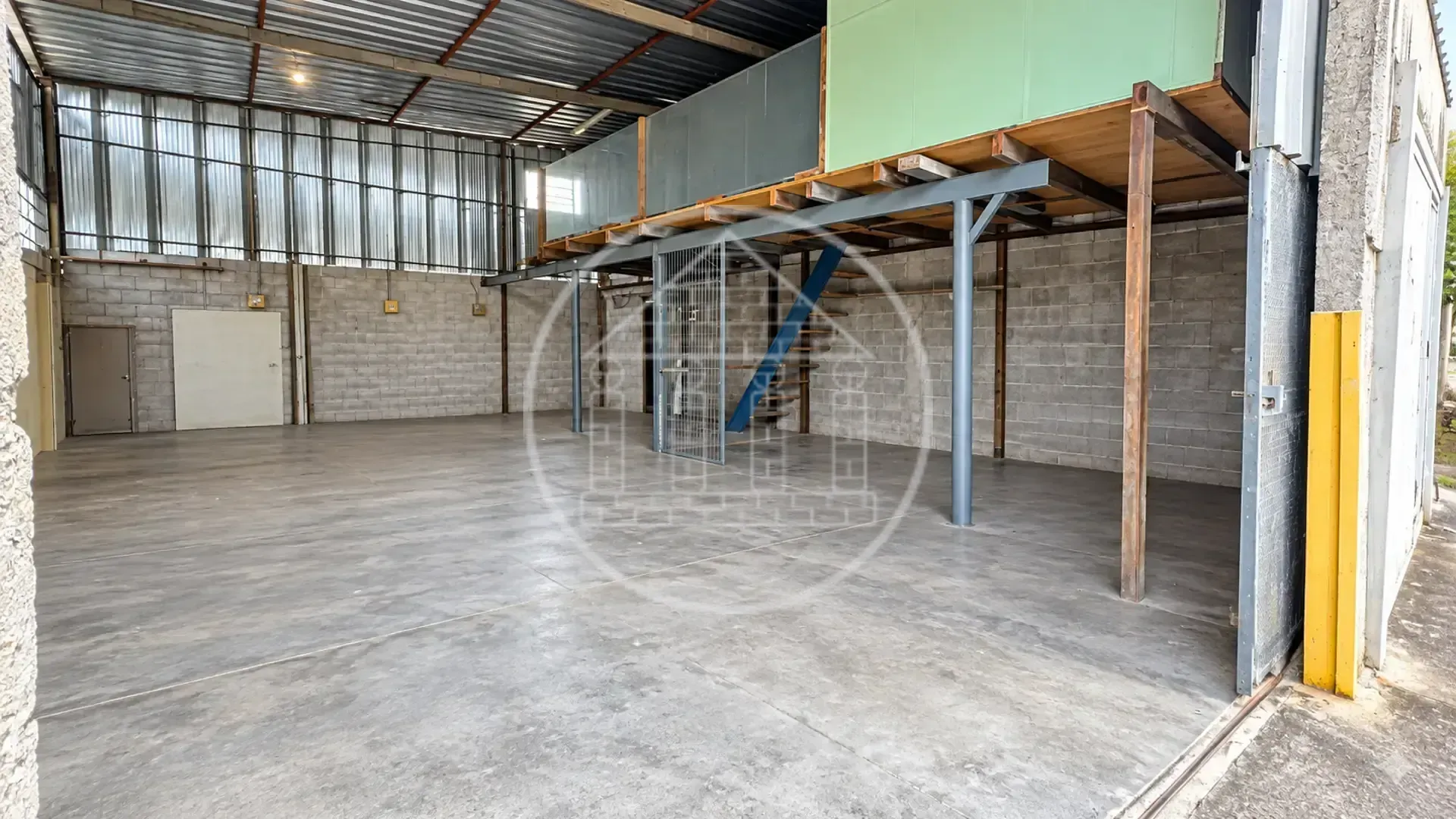 Depósito-Galpão, 80 m² - Foto 15