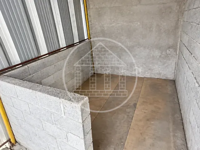 Galpão / Barracão com 250m², à venda ou para alugar, no bairro Jardim Icara em São Paulo