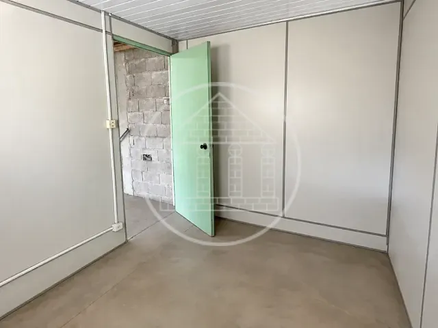 Galpão / Barracão com 250m², à venda ou para alugar, no bairro Jardim Icara em São Paulo
