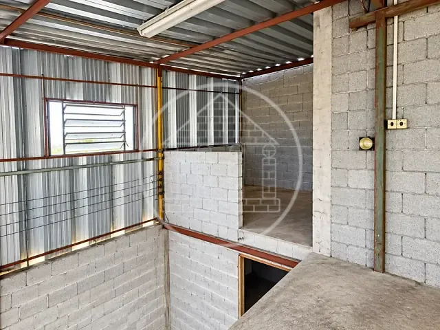 Galpão / Barracão com 250m², à venda ou para alugar, no bairro Jardim Icara em São Paulo