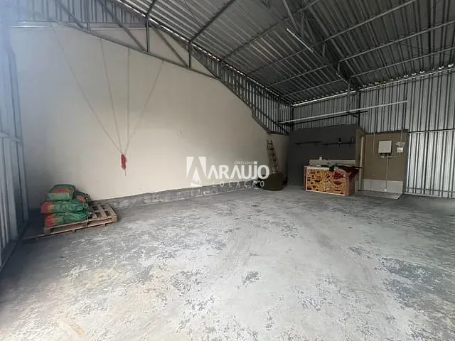 Galpão / Barracão para alugar, no bairro Meia Praia em Navegantes