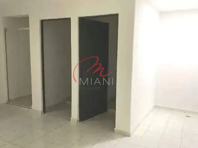 Galpão / Barracão com 750m², para alugar, no bairro Vila Polopoli em São Paulo