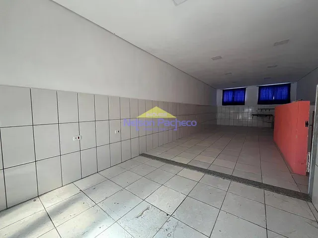 Galpão / Barracão com 150m², para alugar, no bairro Jardim Santo Antônio em Capivari