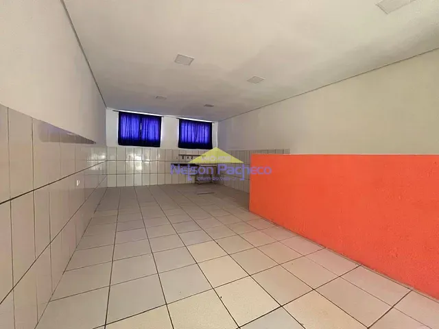 Galpão / Barracão com 150m², para alugar, no bairro Jardim Santo Antônio em Capivari
