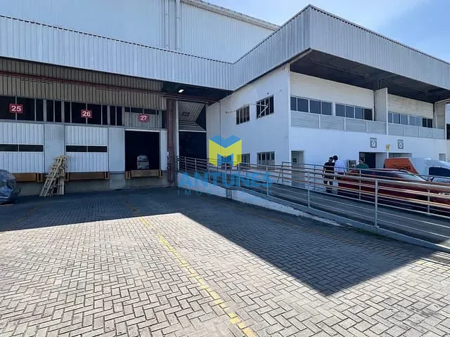 Galpão / Barracão com 1002m², para alugar, no bairro Prazeres em Jaboatão dos Guararapes