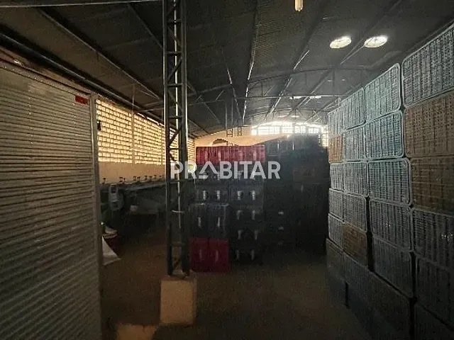 Galpão / Barracão com 375m², para alugar, no bairro Ayrosa em Osasco