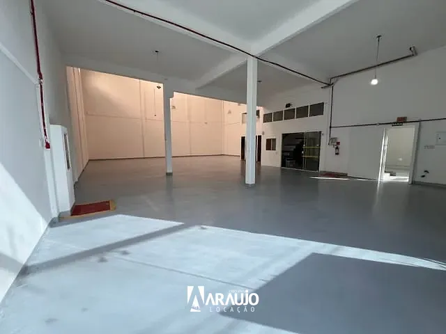 Galpão / Barracão para alugar, no bairro Vila Real em Balneário Camboriú