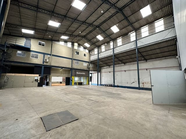 Galpão / Barracão com 1359m², para alugar, no bairro Paraíso (Polvilho) em Cajamar