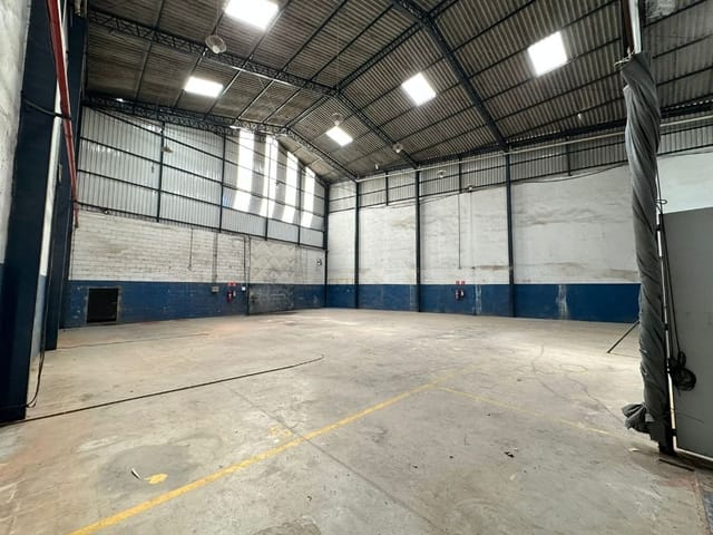 Galpão / Barracão com 1359m², para alugar, no bairro Paraíso (Polvilho) em Cajamar