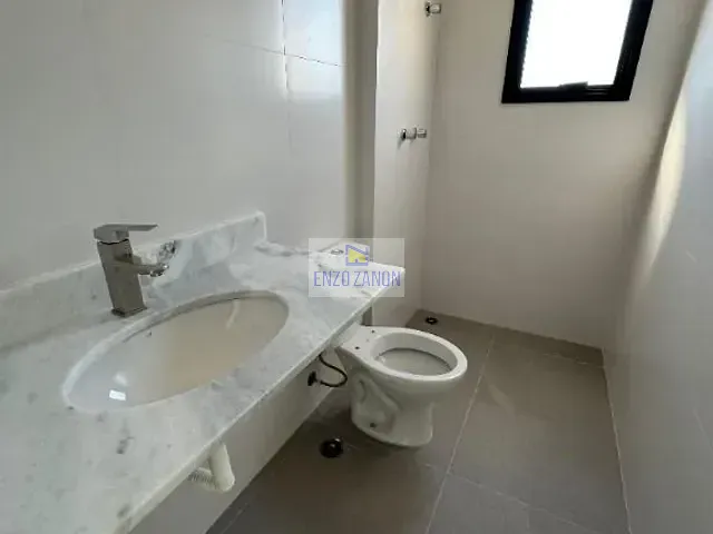 Galpão / Barracão com 300m², para alugar, no bairro Jardim Bom Pastor em Santo André