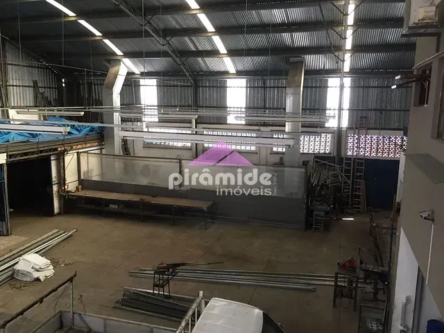 Galpão / Barracão com 520m², à venda, no bairro Vila Tesouro em São José dos Campos