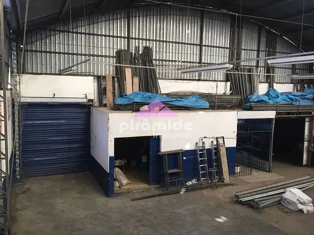 Galpão / Barracão com 520m², à venda, no bairro Vila Tesouro em São José dos Campos