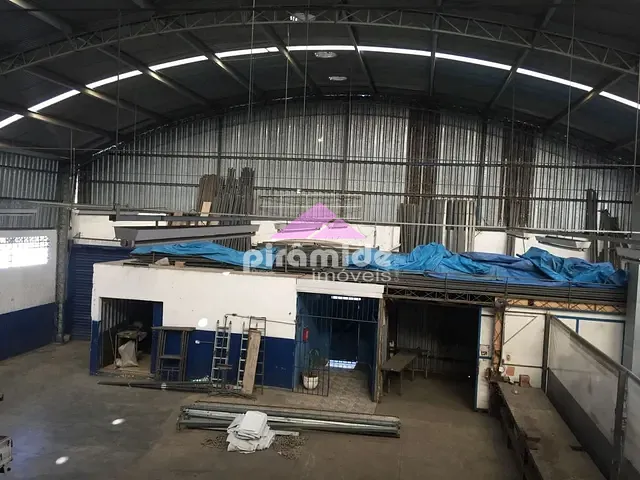Galpão / Barracão com 520m², à venda, no bairro Vila Tesouro em São José dos Campos