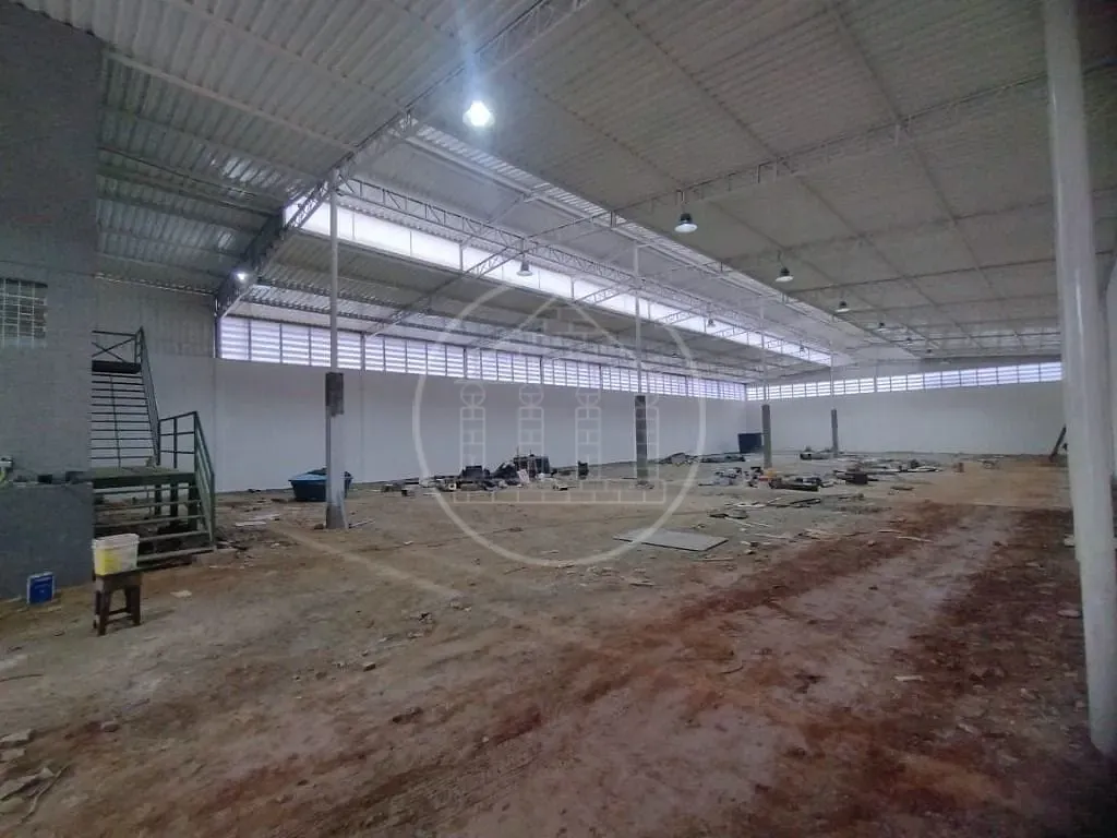 Depósito-Galpão, 1050 m² - Foto 1