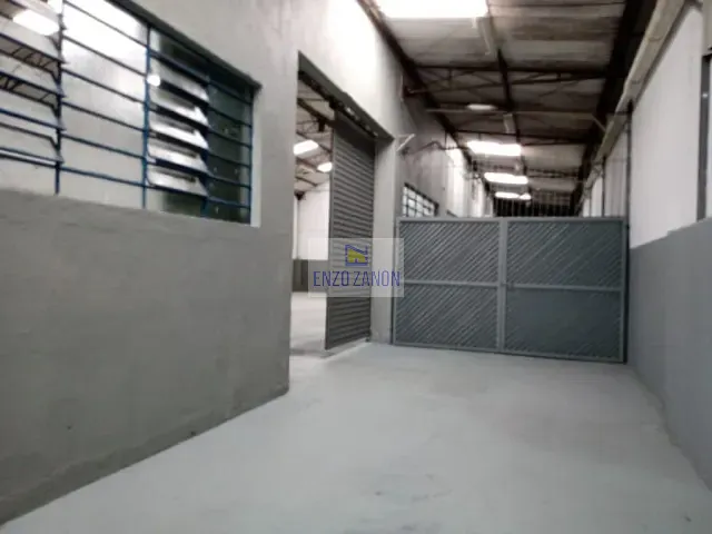 Galpão / Barracão com 352m², à venda, no bairro Taboão em São Bernardo do Campo