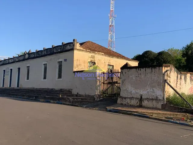 Galpão / Barracão com 2m², à venda, no bairro centro em Mombuca