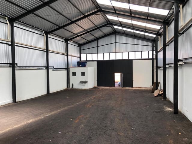 Foto do Galpão / Barracão - Galpão / Barracão para Locação 700M², Bom Retiro, Uberaba - MG | ZUCATO IMOBILIARIA LTDA