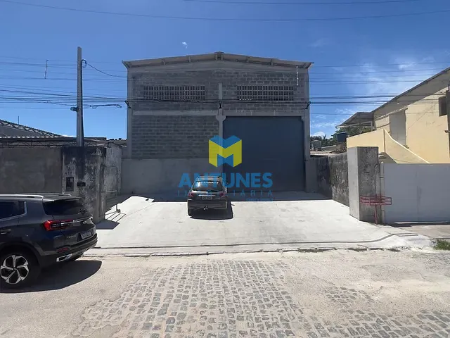Galpão / Barracão com 350m², para alugar, no bairro Jordão em Recife