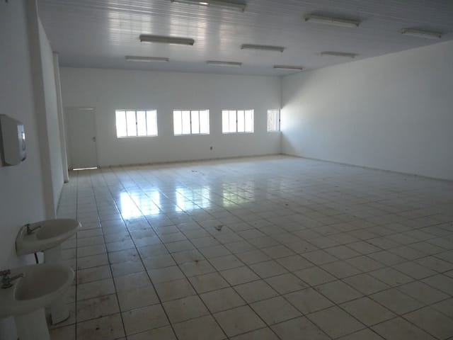 Galpão / Barracão com 3600m², para alugar, no bairro Distrito Industrial Alfredo Relo em Itatiba