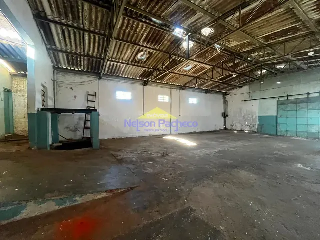 Galpão / Barracão com 271m², para alugar, no bairro Vila Cardoso em Capivari